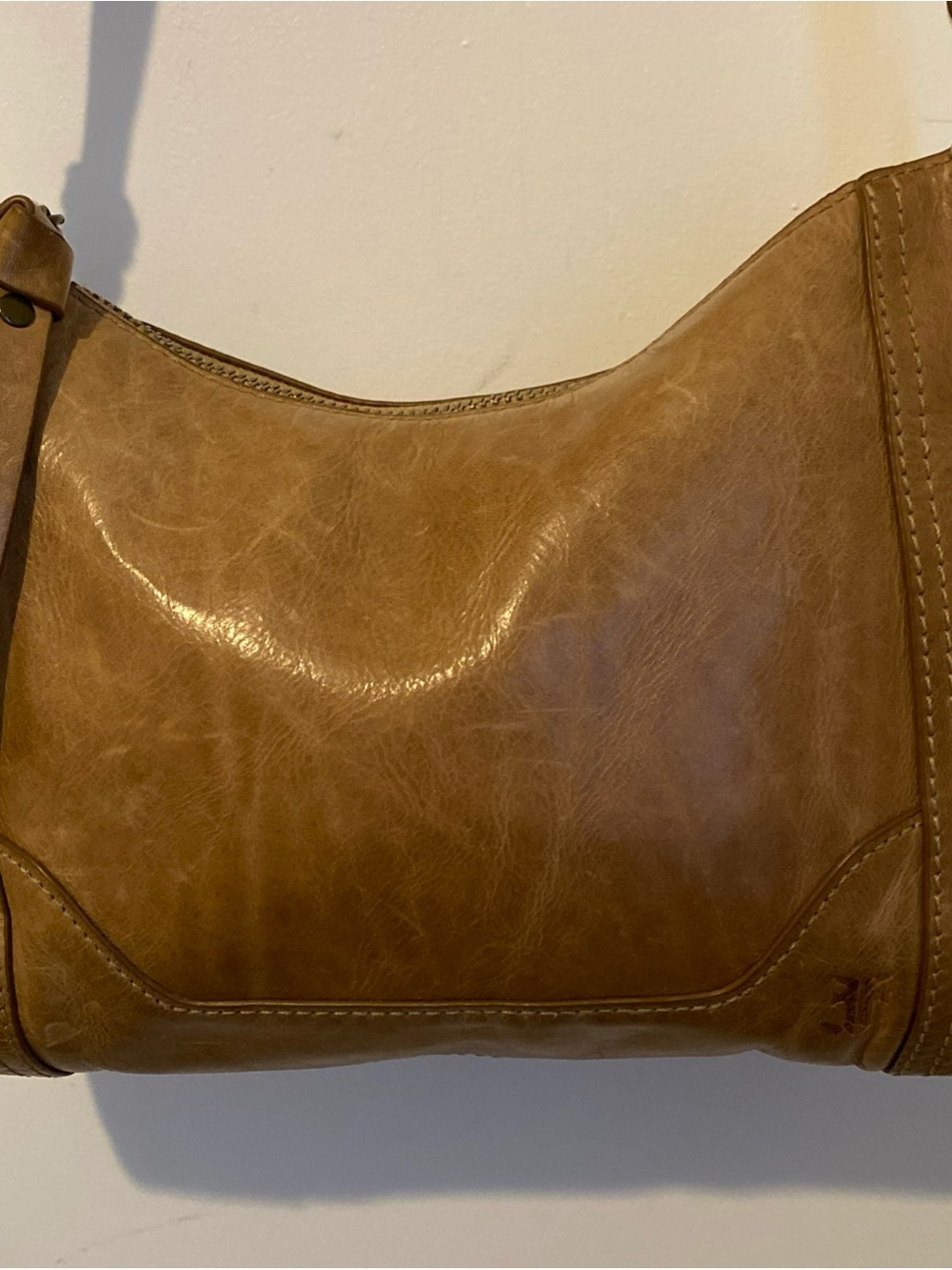Frye Melissa Zip Tan Leather Crossbody Adjustable Strap Purse Bag